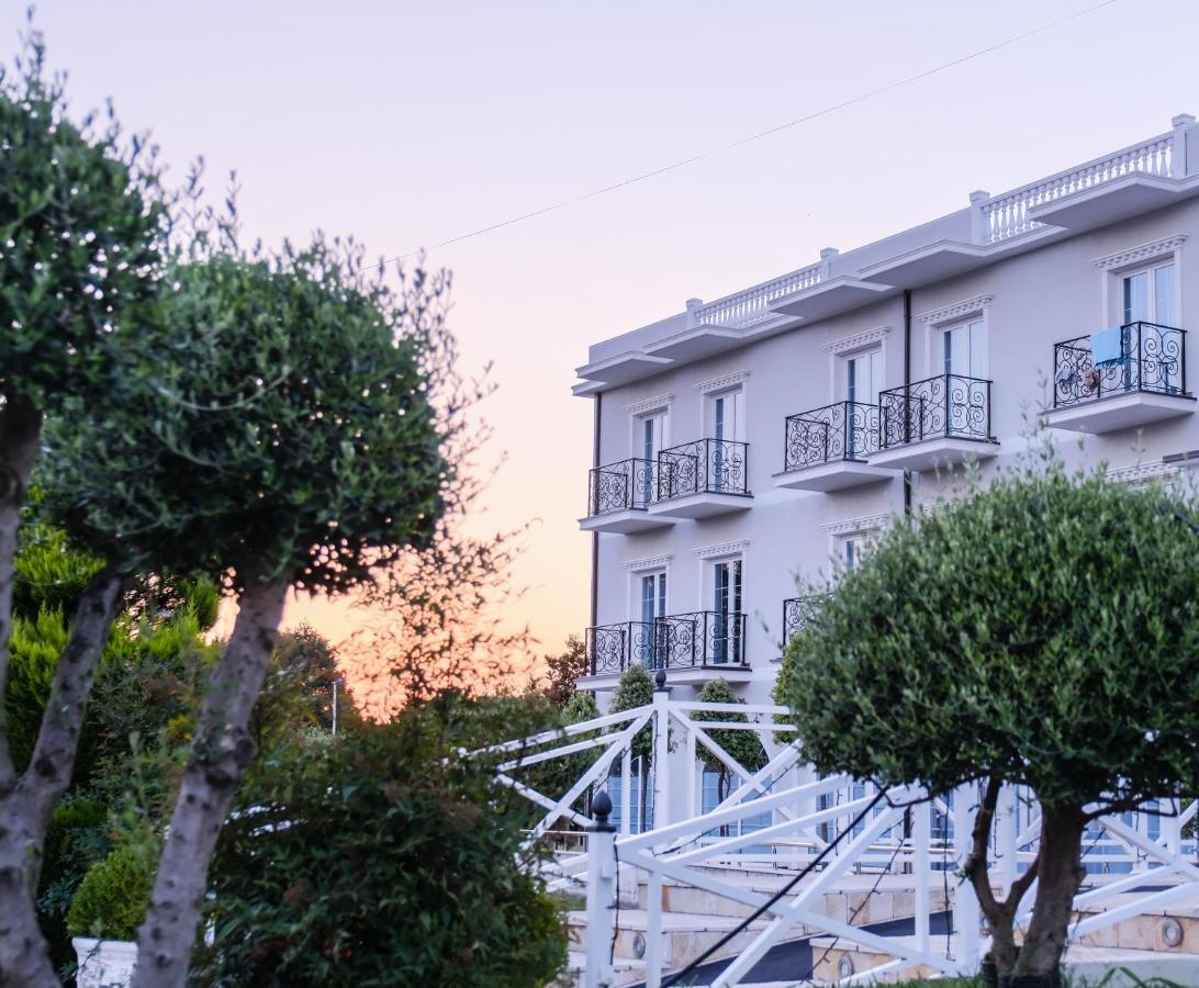 Gardenland Resort Bushat Eksteriør billede