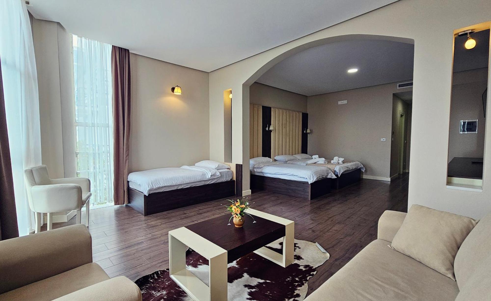 Gardenland Resort Bushat Eksteriør billede